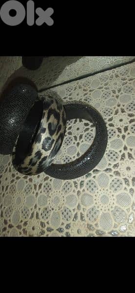 bracelet  bracelets high quality 2 black,1 leopard 2
