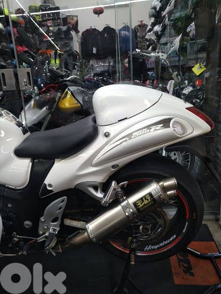 suzuki gsx1300r hayabusa 1300cc model 2010  29500klm 3