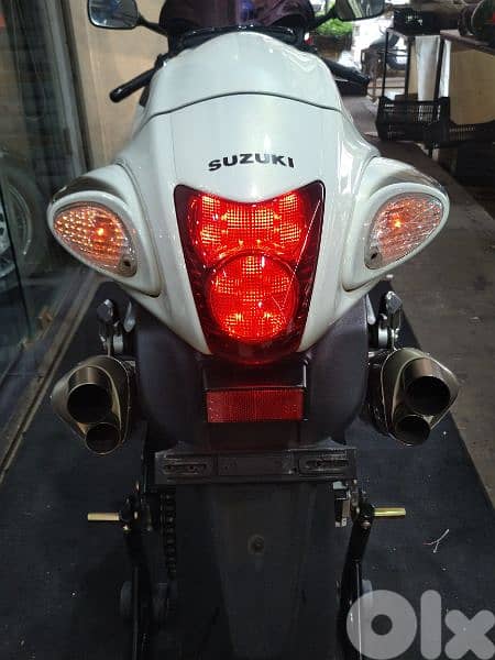 suzuki gsx1300r hayabusa 1300cc model 2010  29500klm 13