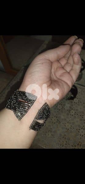 bracelets 3arid kharaz aswad aw rmede 11