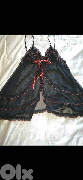 amis aswad ma3 ahmar s to xxxxL La Senza gift bag +1$ 1