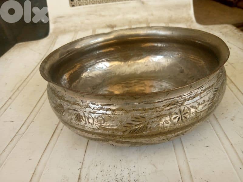 طاسة نحاس قديمة حفرر 0