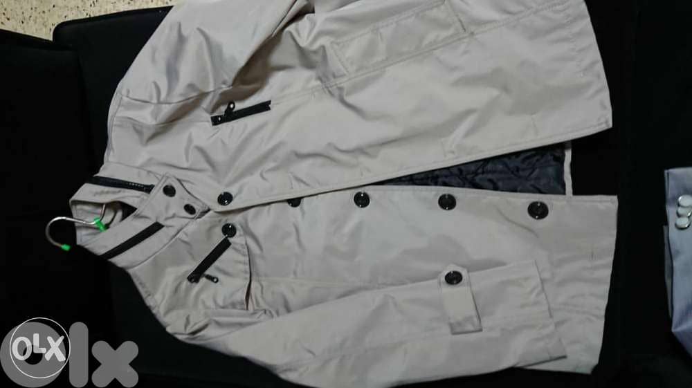 ملابس رجالي مستعمله بحالة ممتازه 1