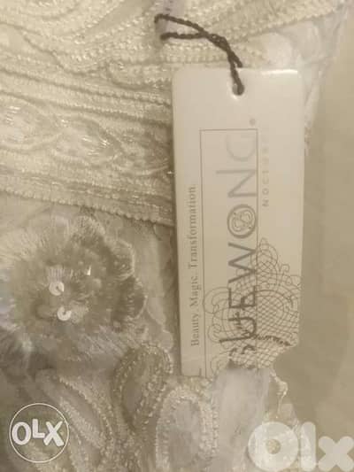 فستان سهرة ابيض دانتال جديد غير مستعمل