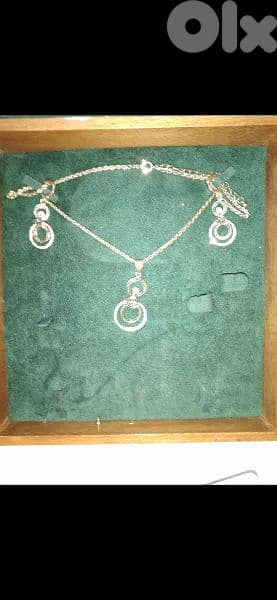 set necklace and earrings gold toned 4