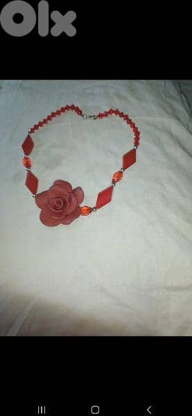 3a2ed lawnen aswad aw ahmar  1=7$ or 3=15$ 4