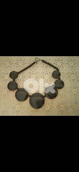 necklace purple or black 2