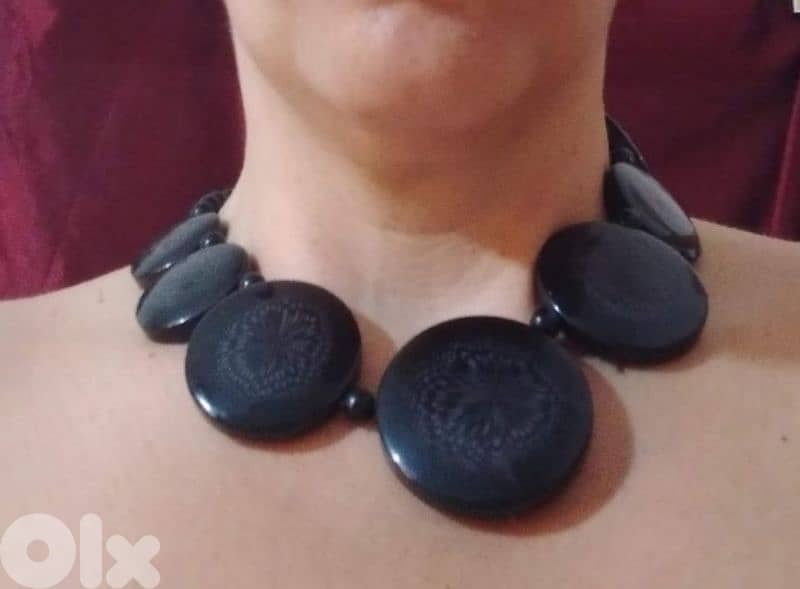 necklace purple or black 3