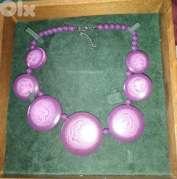 necklace purple or black 5