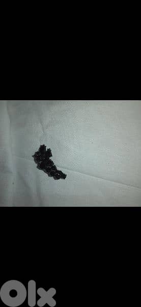 pick 3 earrings for 3= 10$ 8