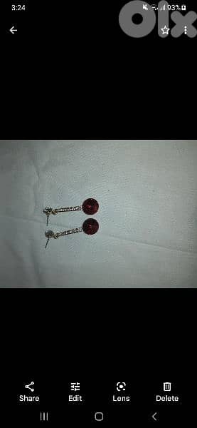 pick 3 earrings for 3= 10$ 9