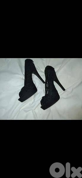 high heels Chinese Laundry size 39/40 worn once 9