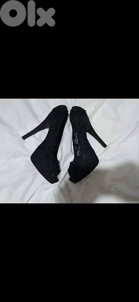 high heels Chinese Laundry size 39/40 worn once 11