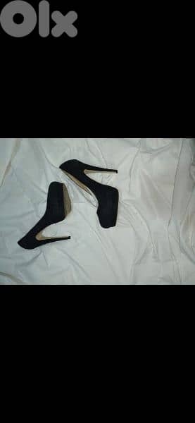 black suede high heels 39/40 worn twice 8