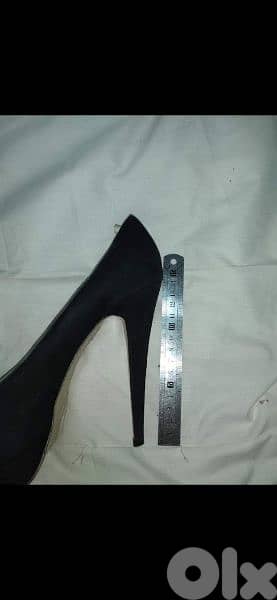 black suede high heels 39/40 worn twice 10