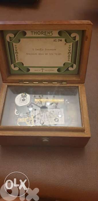 Antique collection Swiss made Thorne's music box 1