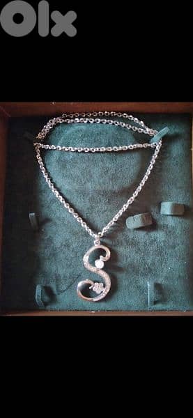 necklaces gold or silver tone 1