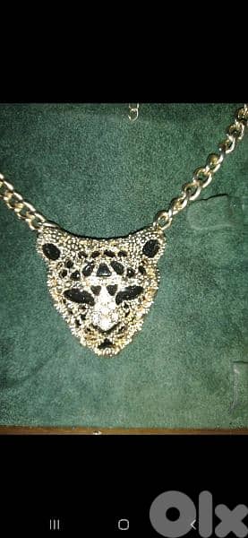 necklaces gold or silver tone 10