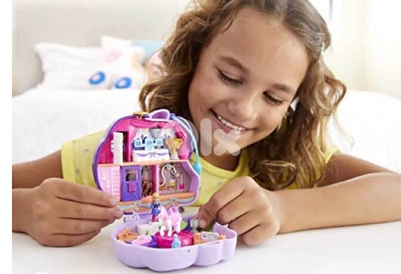 Polly Pocket Jumpin’ Style Pony Compact with Horse Show Theme 1