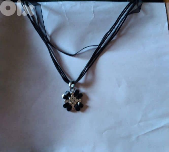 necklace vintage necklaces crochet or black stripes 1=7$ or 3= 15$ 4