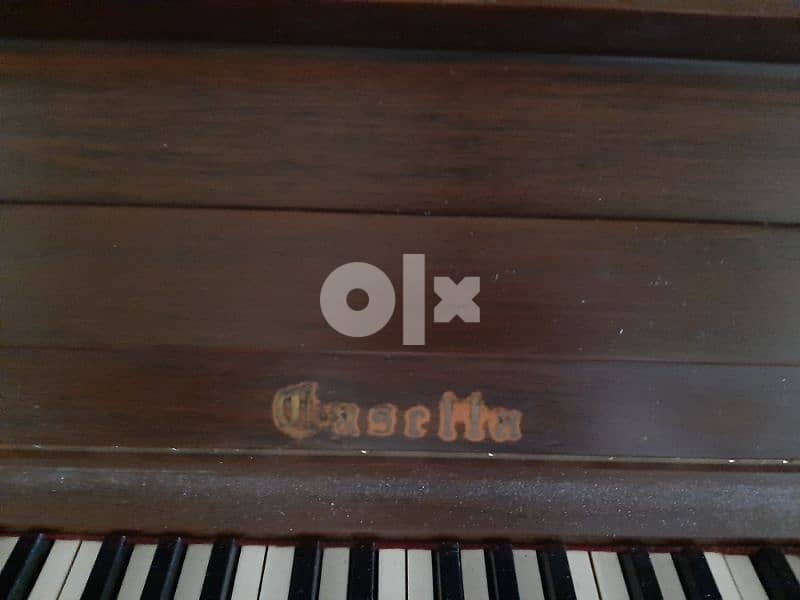 wood piano 0