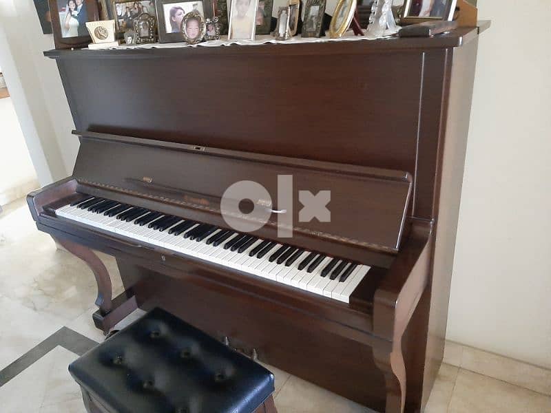 wood piano 1