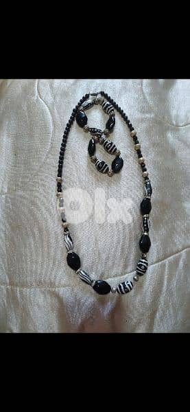 necklace zebra beads necklace+2 bracelets 1