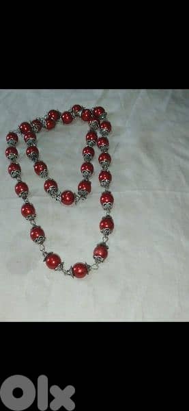necklace vintage long necklace available red/black 1=7$ or 3=15$ 2
