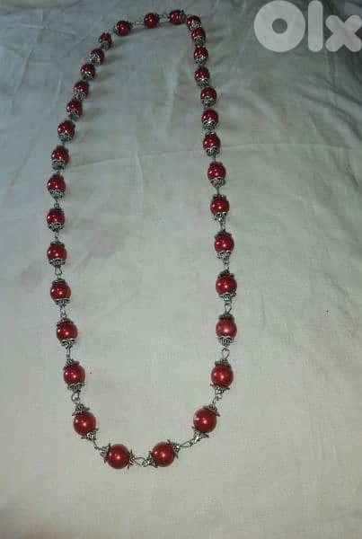 necklace vintage long necklace available red/black 1=7$ or 3=15$ 3