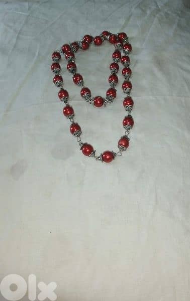 necklace vintage long necklace available red/black 1=7$ or 3=15$ 4