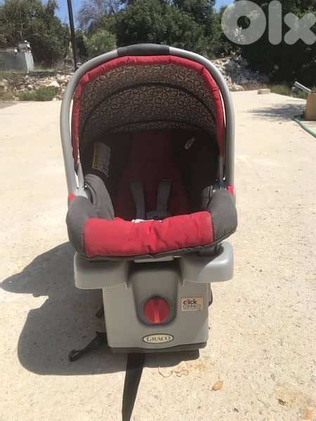 pousset w car seat  ( graco ) plus bombino car seat 3