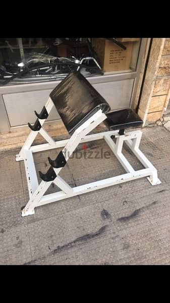 biceps bench like new we have also all sports equipment 2