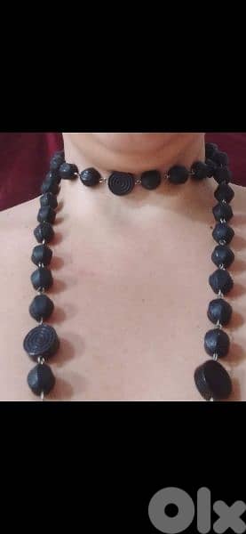 necklace 2 models necklace beads black 4