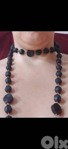 necklace 2 models necklace beads black 5