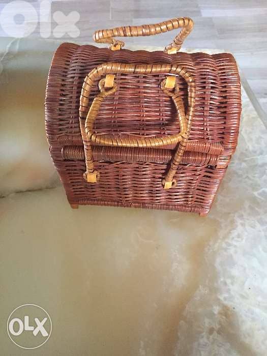 Coffre / Sac en roseau tressé 0