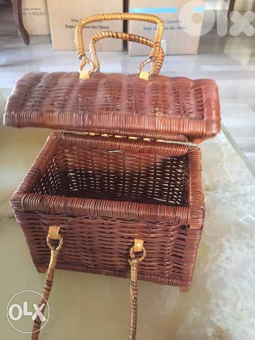 Coffre / Sac en roseau tressé 1