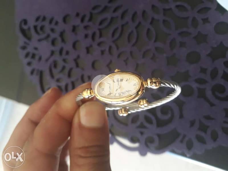 ساعه كولبير سويسريه حسب الصرف 2