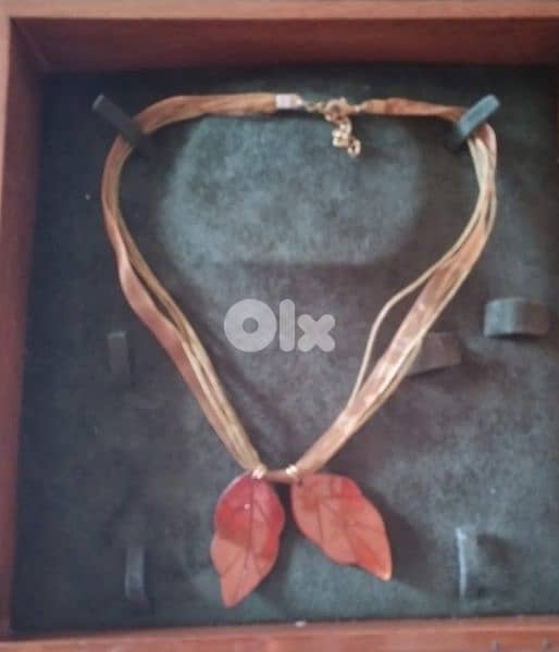 2 leaves necklace satin multilayer handles 1=7$ or 3= 15$ 3