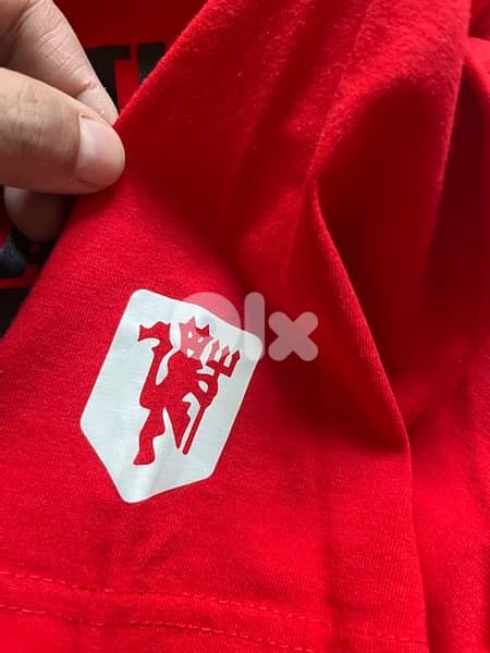 manchester united old trafford player limited  edition kit 1