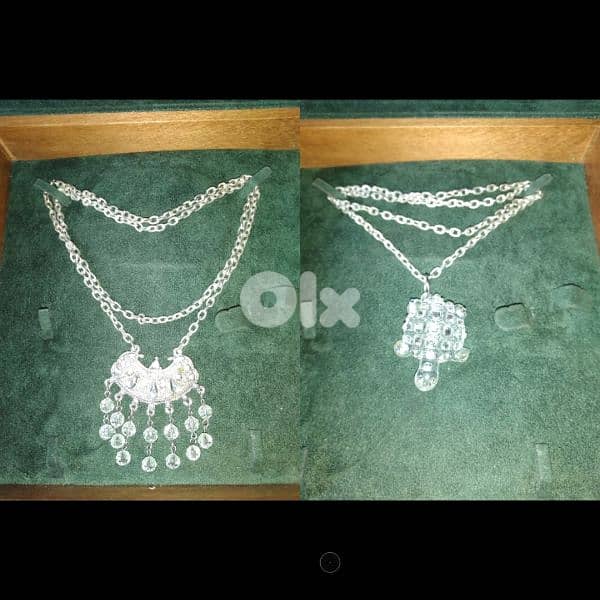 long chain glass transparent pendant 0