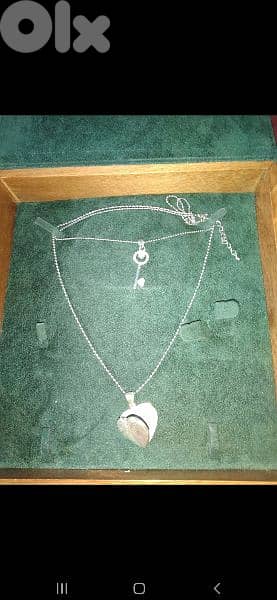 necklace silver pendant heart open box 3