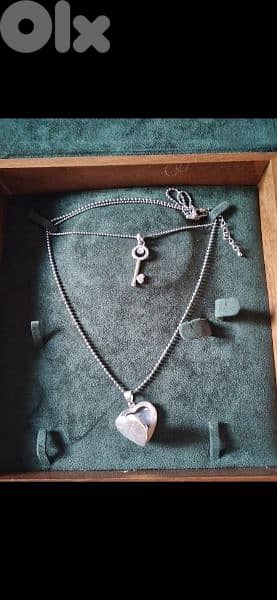 necklace silver pendant heart open box 7