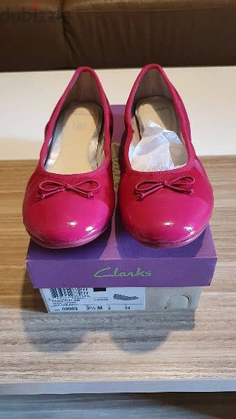 Clark's 0
