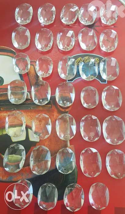 شمعدانات كريستال ثريات تشيكي اصلي . قديم جدا. للجادين فقط 4