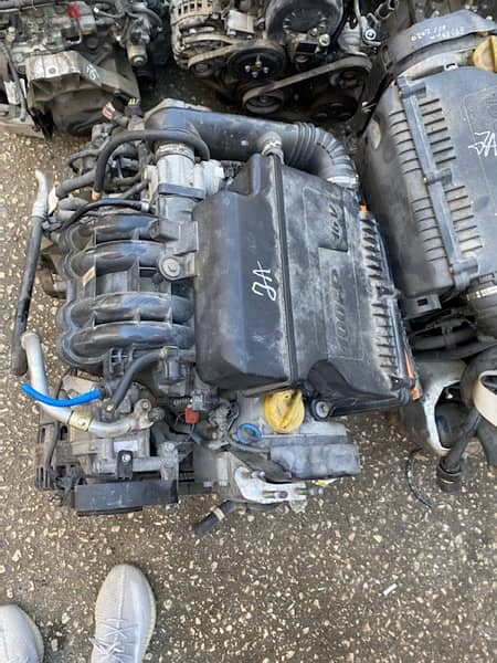 Rav 4  Hyndai i 10 i 20 Elantra  Golf 5 Golf 4 Used guaranteed parts 5