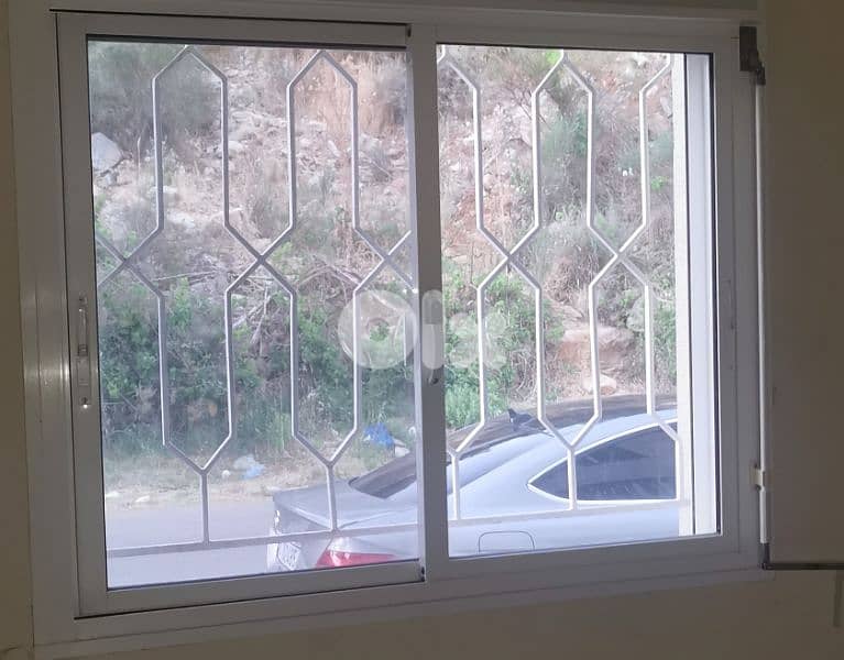 branded new Aluminium sedim 2000 2 doors + 4 windows+ 1 taka ألومينويم 1