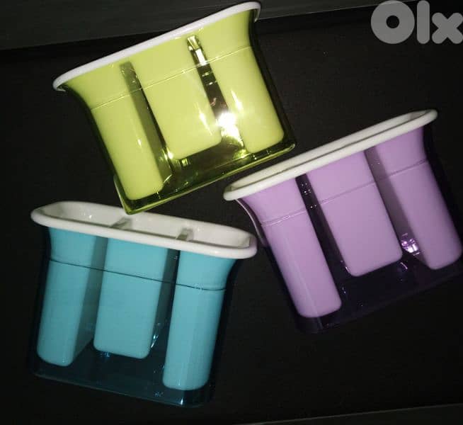 مشكات مرتبة للملاعق والسكاكين 3