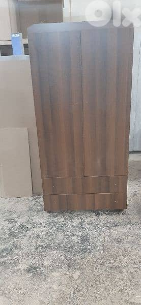 خزانة درفتين حجم كبير عرض متر 0