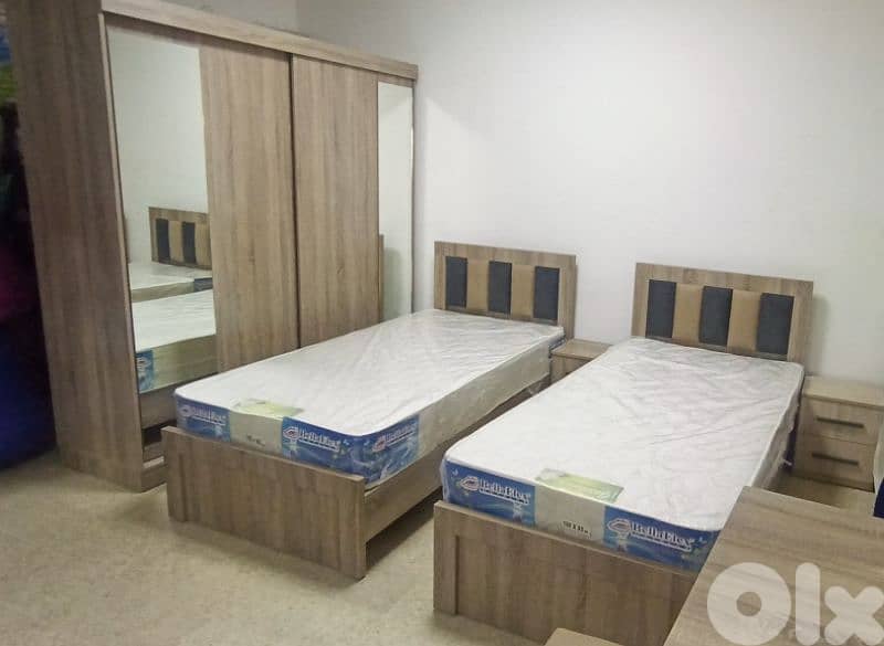 غرفة نوم مفرد كاملة.  FULL BEDROOM 1