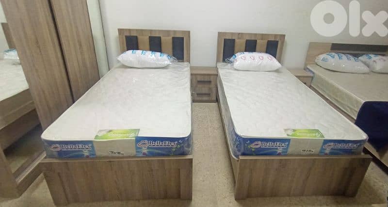 غرفة نوم مفرد كاملة.  FULL BEDROOM 4